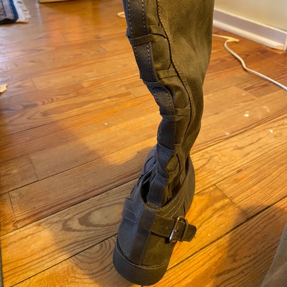 Tall fall boots - Picture 2 of 2